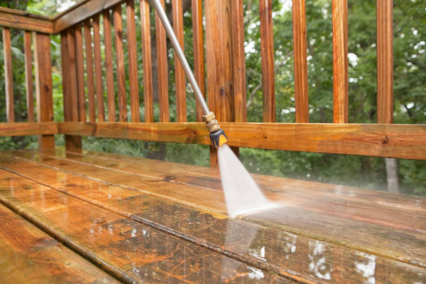 Garage Pressure Washing in Calabasas, CA